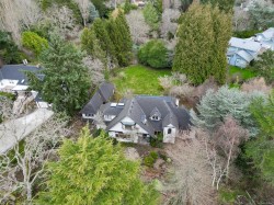 2930 Sea View Rd  Saanich, BC V8N 1L1