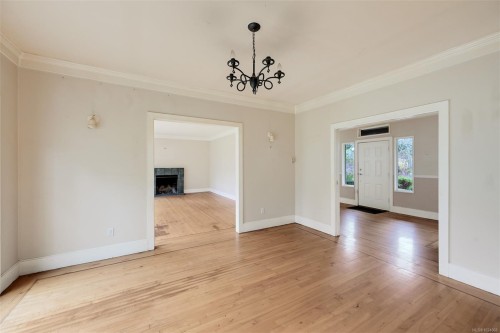 2930 Sea View Rd, Saanich, BC 