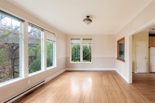 2930 Sea View Rd, Saanich, BC 