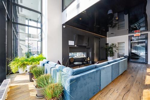 Salle communautaire - 3214-1288 Av. Des Canadiens-De-Montréal, Montréal (Ville-Marie), QC - 