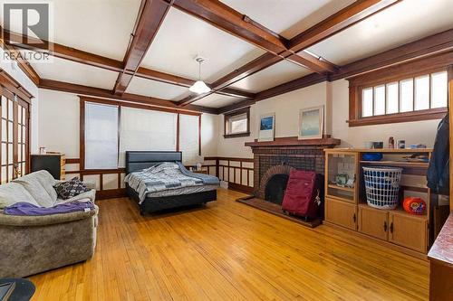 216 15 Avenue Nw, Calgary, AB - Indoor