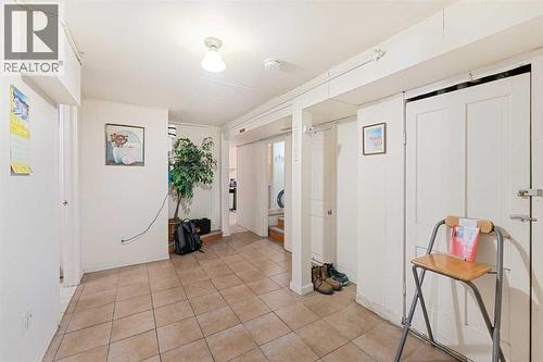 216 15 Avenue Nw, Calgary, AB - Indoor Photo Showing Other Room