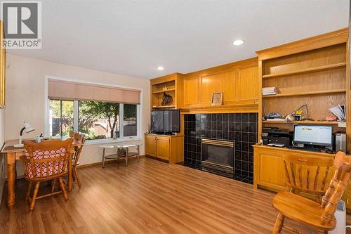 218 15 Avenue Nw, Calgary, AB - Indoor With Fireplace