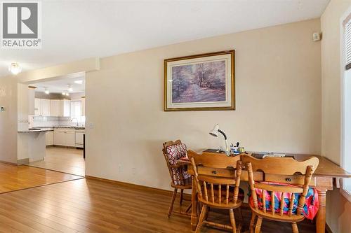 218 15 Avenue Nw, Calgary, AB - Indoor