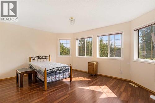 218 15 Avenue Nw, Calgary, AB - Indoor