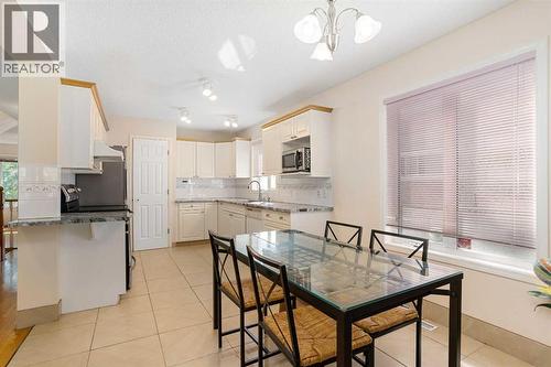 218 15 Avenue Nw, Calgary, AB - Indoor