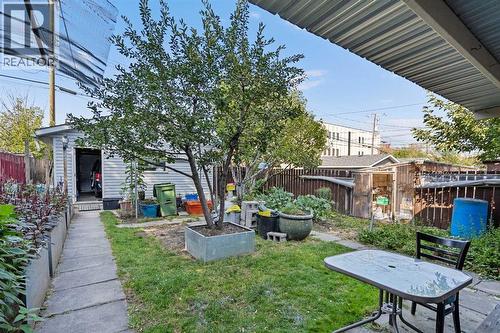 218 15 Avenue Nw, Calgary, AB - Outdoor With Deck Patio Veranda