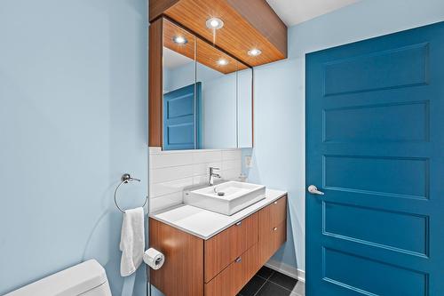 Salle de bains - 616-131 Ch. Bates, Mont-Royal, QC - Indoor Photo Showing Bathroom