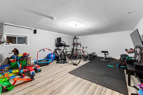 Salle familiale - 561 Mtée Bertrand, Saint-Jean-Sur-Richelieu, QC - Indoor Photo Showing Gym Room