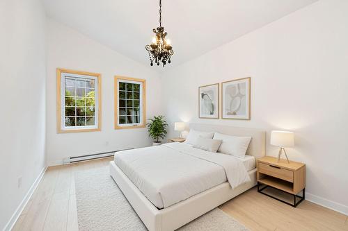Chambre à coucher principale - 646 Rue Valiquette, Sainte-Adèle, QC - Indoor Photo Showing Bedroom