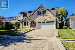 54 MARBLEMOUNT CRESCENT  Toronto, ON M1T 2H4