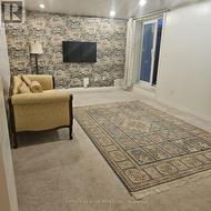 82 VANTAGE LOOP  Newmarket, ON L3X 0K8