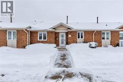 122 BUNTING Road Unit# 54  St. Catharines, ON L2P 3X7