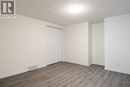 4712 Vegas Road Nw, Calgary, AB - Indoor Photo Showing Other Room