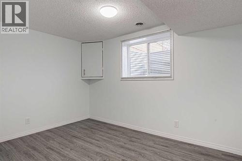 4712 Vegas Road Nw, Calgary, AB - Indoor Photo Showing Other Room