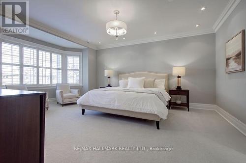 19 Whitney Avenue, Toronto, ON - Indoor Photo Showing Bedroom