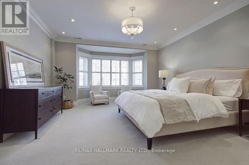 19 Whitney Avenue, Toronto, ON - Indoor Photo Showing Bedroom