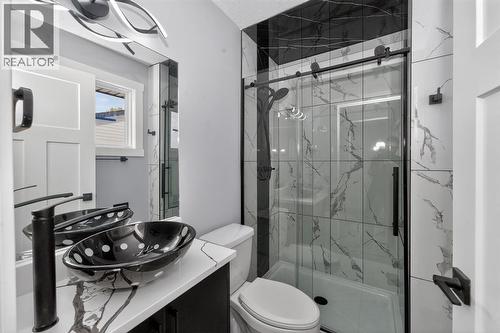 ensuite - 432 Ogden Drive Se, Calgary, AB - Indoor Photo Showing Bathroom