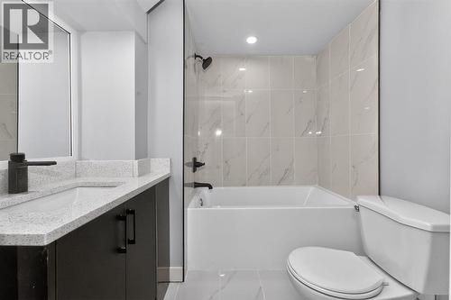 432 Ogden Drive Se, Calgary, AB - Indoor Photo Showing Bathroom