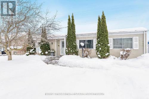 81 CORNER BROOK TRAIL  Innisfil, ON L9S 1S1
