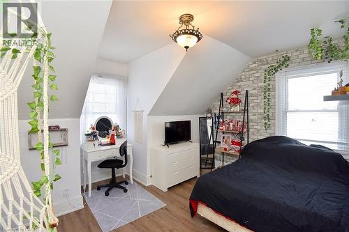 3rd on upper level - 19 East 17Th Street, Hamilton, ON - Indoor Photo Showing Bedroom