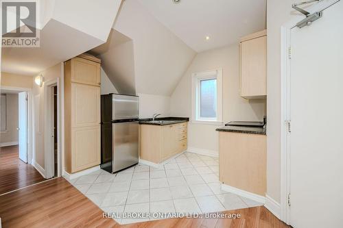 14 Forest Avenue Street S, Hamilton, ON - Indoor