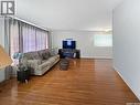 596 1St Avenue Ne, Swift Current, SK  - Indoor Photo Showing Living Room 