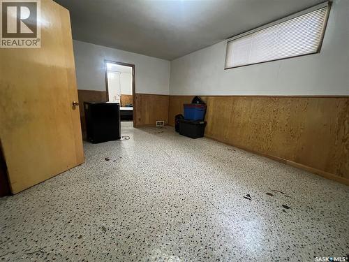 596 1St Avenue Ne, Swift Current, SK - Indoor