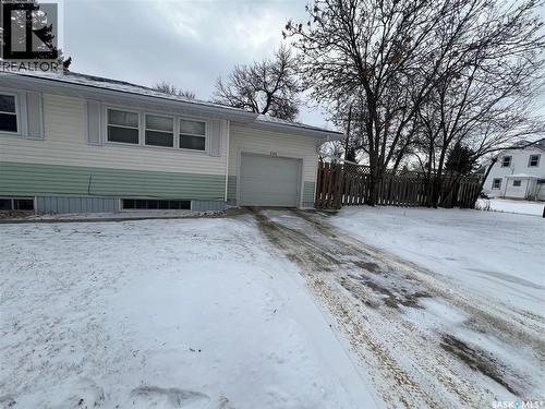 596 1St Avenue Ne, Swift Current, SK - Outdoor