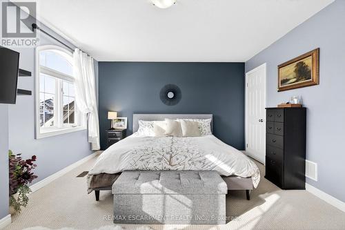 44 Madonna Drive, Hamilton, ON - Indoor Photo Showing Bedroom