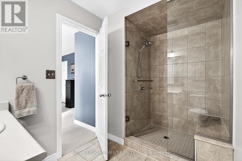 44 Madonna Drive, Hamilton, ON - Indoor Photo Showing Bathroom