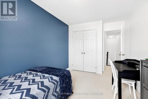 44 Madonna Drive, Hamilton, ON - Indoor Photo Showing Bedroom