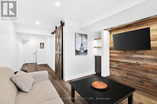 44 Madonna Drive, Hamilton, ON - Indoor