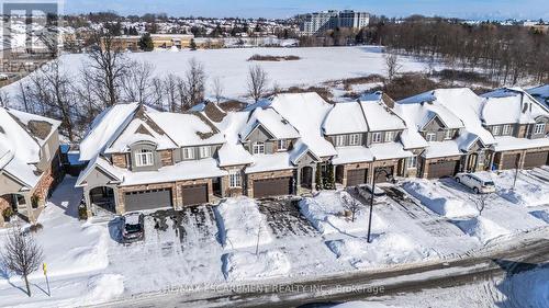 44 Madonna Drive, Hamilton, ON - Outdoor
