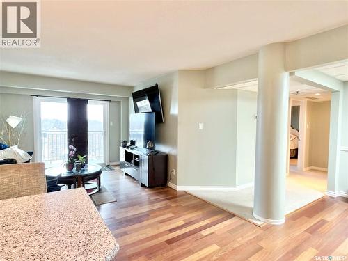 502 611 University Drive, Saskatoon, SK - Indoor Photo Showing Living Room