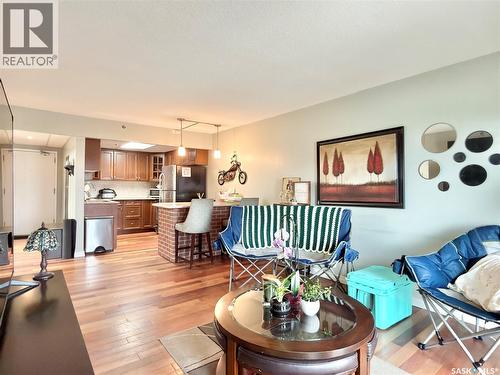 502 611 University Drive, Saskatoon, SK - Indoor Photo Showing Living Room