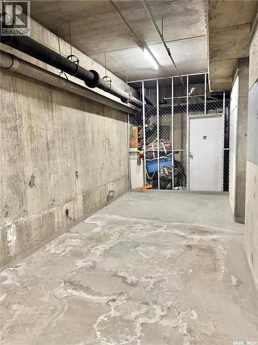 502 611 University Drive, Saskatoon, SK - Indoor Photo Showing Garage