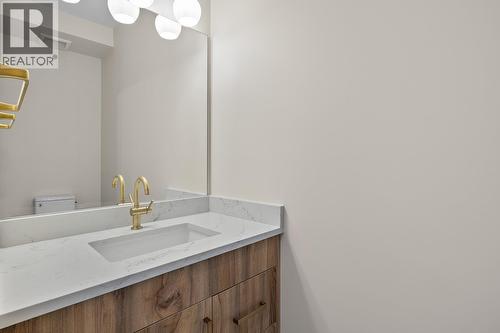 1025 Kitson Court, West Kelowna, BC - Indoor Photo Showing Bathroom