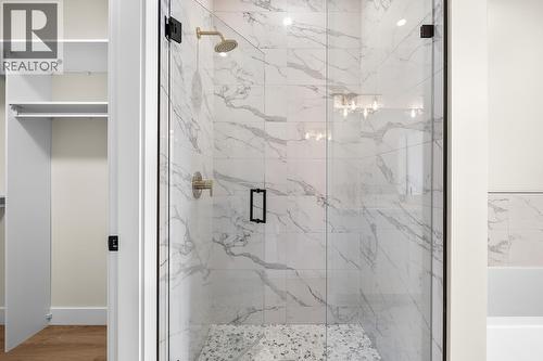 1025 Kitson Court, West Kelowna, BC - Indoor Photo Showing Bathroom