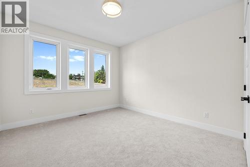 1025 Kitson Court, West Kelowna, BC - Indoor Photo Showing Other Room