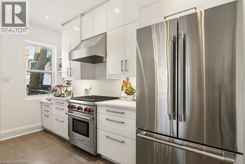 46 Connaught Avenue S, Hamilton, ON - Indoor Photo Showing Kitchen With Upgraded Kitchen