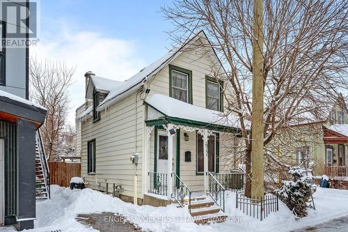 477 BOOTH STREET  Ottawa, ON K1R 7L1