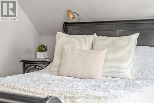 477 Booth Street, Ottawa, ON - Indoor Photo Showing Bedroom