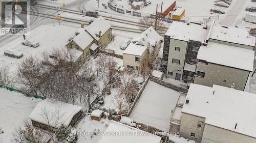 477 Booth Street, Ottawa, ON - Outdoor