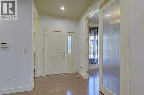 16 Rockcliff Point Nw, Calgary, AB - Indoor Photo Showing Other Room