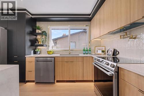 204 Martell Road Ne, Calgary, AB - Indoor Photo Showing Kitchen
