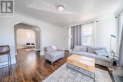 296 King St E - living room - 
