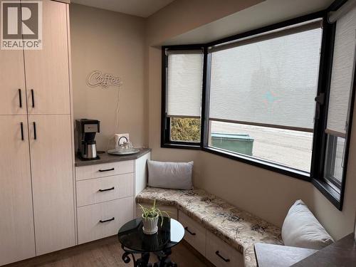 1813 Elm Road S, Lethbridge, AB - Indoor Photo Showing Other Room