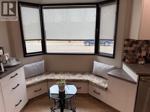 1813 Elm Road S, Lethbridge, AB - Indoor