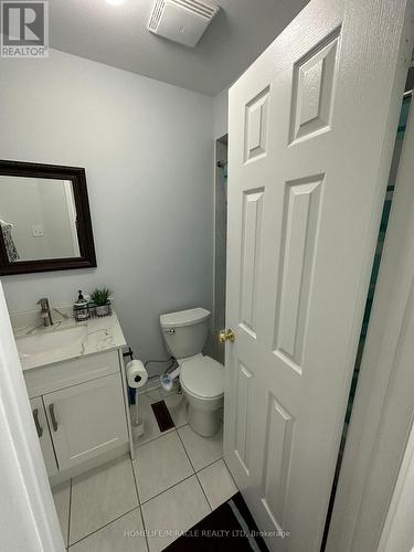 3918 Zenith Court, Mississauga, ON - Indoor Photo Showing Bathroom